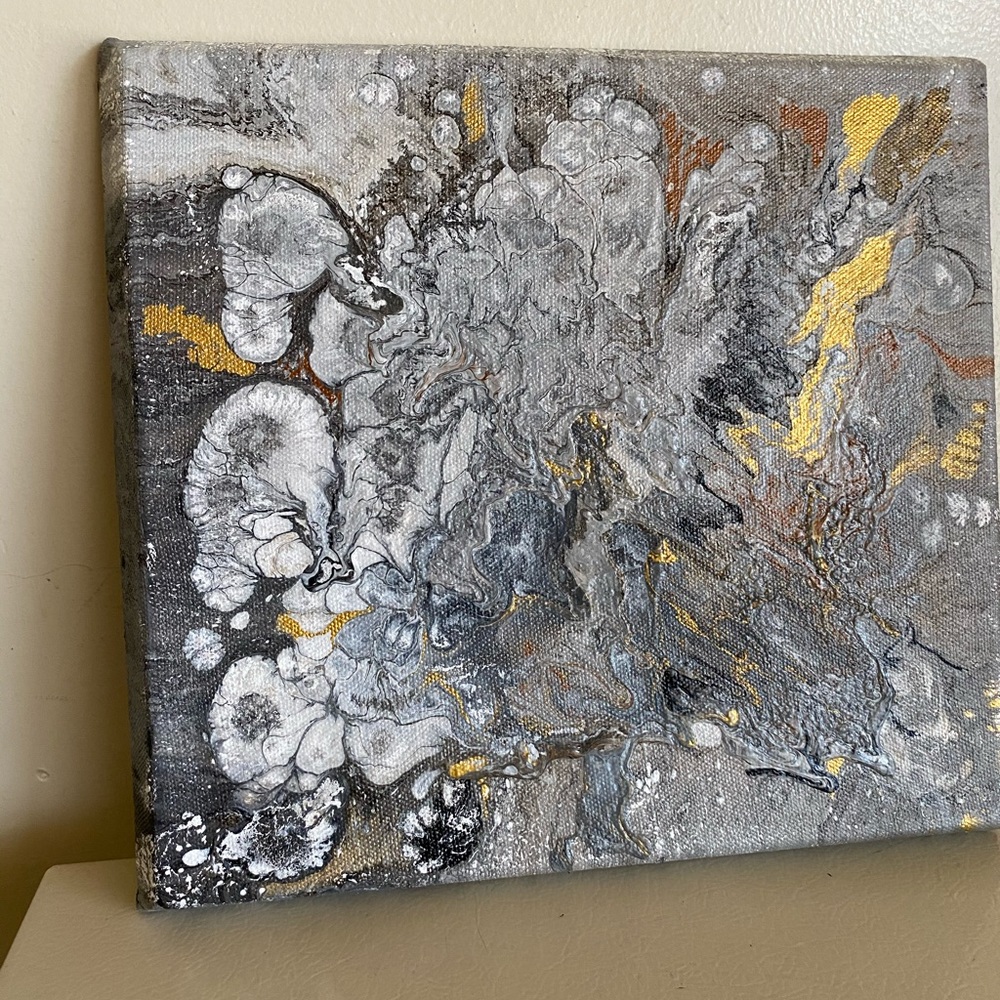 Flowing artwork painting - Picture 1 of 9